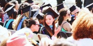 美国大学毕业礼邀请达赖 中国留学生愤慨强烈谴责