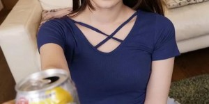 DASD-669：美谷朱里碰到了怪异的隔壁邻居