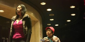 [晨静女王][BD-MP4/1G][中文字幕][1080P][新片！韩国女子沦为脱衣舞娘]