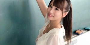 初川南MIDE-780 人妻得不到满足找公公哭诉