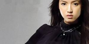 【迈博体育myball】抵在方向盘上律动 宝贝别怕第一次有点痛