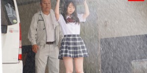 梦乃爱华SSNI-890 巨乳女生淋湿身被大叔硬上爽到主动求欢