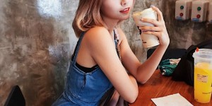 甜美气质正妹Merrie饼饼 女神般颜值令人一秒恋爱