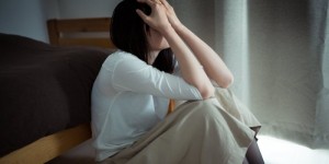 渣男友拒绝岳父出席婚礼 网友：不配拥有好女孩