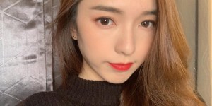 性感辣妹郑意文Stephy 比基尼秀深沟解禁巨乳