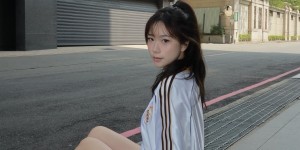 【网络美女】反差魅力 补习界人气女神“童老师”，甜美教学与活力形象引关注