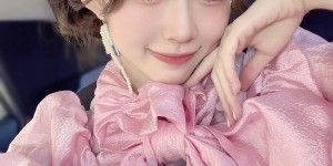 itotii正妹：甜酷风代表《八伏纱世》亮眼比例引关注！高挑身形展现独特魅力