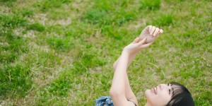 【深夜女孩】少女面孔大人身材？ 充满上进心的偶像「瀬戸みるか」