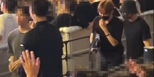 Bigbang D-Lite和Seventeen Sungwang在一个意想不到的地方……在一个受欢迎的日本乐队的表演中见证