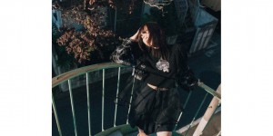 【深夜女孩】出卖PP做广告版的女生「铃木Mob.」