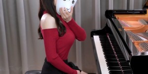 真面目被公开！《Pan Piano》素颜被网友与另一钢琴女神作比较！