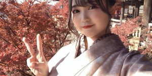 躺哪都舒服！天然萌妹《能美真奈》让你充满安全感！