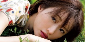 【松本真理香】“成熟痣和可爱”备受瞩目