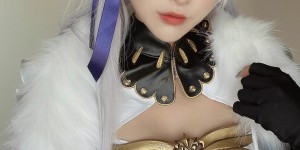 itotii正妹：美尻镜头大狙击！中日混血Coser《花宫いのり》性感曲线度十足！