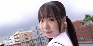 (MUDR-372)148公分F罩杯的小只马！小宫凉歌终于现出真面目！