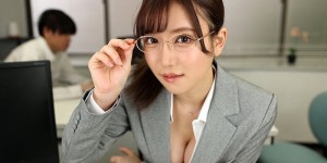 Tiktok影片泄密！她被姐姐和妈妈抓到是AV女优！，大发助力你的致富之路！