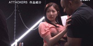 (ATID-617)黑心陷害！天然I罩杯的她解禁同时含住两根巧克力棒！