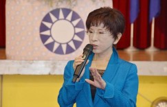 洪秀柱向民进党下战书：请看明日域中，竟是谁家天下！