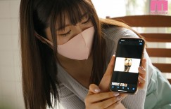 Youtuber20万订阅！超情色内衣直播主！辻さくら脱下口罩现出真面目拍片！ … … …