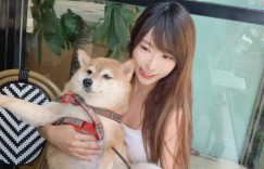 口罩要戴长辈要露！清新正妹大秀「白皙小蛮腰」，防疫期间也能辣到你受不了！
