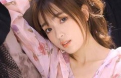 【迈博体育myball】晚上睡觉摸水还是乳 摸了地理老师的胸好大