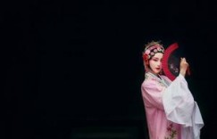 【迈博体育myball】侯府嫡夫人 一个女的被四个男人啪啪