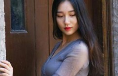 【迈博体育myball】凑到她的耳边 健身教练的几把太大了