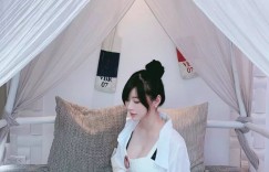 17岁的小姐姐竟发育如此之好，真是绝了！