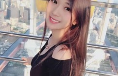 台湾网红辣妈谢薇安，性感身材分明是少女!