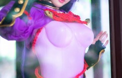 在盛夏日的源赖光胶衣Cos挑战