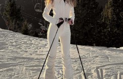 sabrina_barca ：My mood during ski season: 📈 ​​​