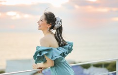 itotii正妹：完美蜜桃臀！人称2.5次元美女《あまつまりな》外貌好看到不像真人！