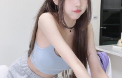 气质妹「赵兔兔」大眼勾人太有魅力…..深深被吸引住