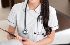 本庄铃勇夺2018年销售王的超级美女！