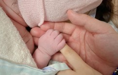 吳姍儒順產愛子！揭可愛小名曬「母子同框照」甜喊：兒子，我愛你