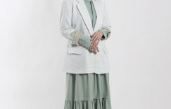 金曲歌后曹雅雯禁忌命案入歌翻玩台語經典！〈13號水門〉扮紅衣女鬼演現代版「倩女幽魂」