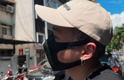 Kimberley曬「親暱激情互動照」！男友從背後環抱獻吻　網興奮：兩隻小可愛有夠甜