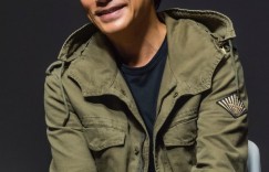 梁朝偉加入《魷魚遊戲2》行列？老婆劉嘉玲「曝他同框導演」：讓我們來玩吧！