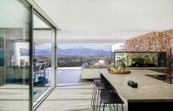 安柏赫德租「479平方公尺豪宅」！附設無邊際泳池超奢華　知情人士：化名隱居西班牙