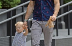 原來阿姨是巨星！死侍女兒被「泰勒絲演唱會人氣」震懾　驚呼：唱歌居然不只是興趣