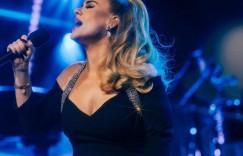 小姐妳哪位！粉絲求合照「濾鏡開太強」嚇壞愛黛兒　她驚呼逃出鏡頭網笑翻