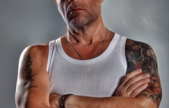 布魯斯威利「失語症」病情惡化！老婆發聲明揭病況　坦言：明確診斷是種解脫