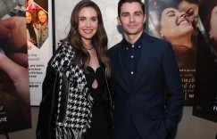 女星脫光光飯店狂奔！老公應門神情無奈　淡定喊「快滾出去」網笑：早已見怪不怪