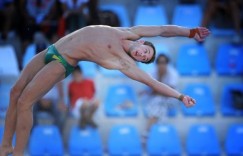 天菜跳水選手進軍Onlyfans！「為錢下海」售大尺度照　他自豪：大家都喜歡看美體