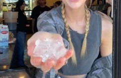 仙女下凡做咖啡！金髮碧眼正妹店員「抖音狂吸8000萬點閱」爆紅　百萬網友全暈了