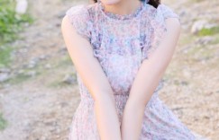 气质甜姐儿「饭野雅」迷人笑容散发浓浓女友感视角「深沟」满出比基尼