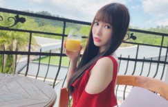 师范大学正妹研究生「又又」，「超甜美颜值」让人好想一起约会！