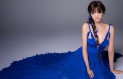深田恭子复活！以性感长裙精神美照宣布身心恢复活动再开