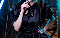 一起喝一杯？短发樱花妹《三桥くん》一弯腰就好难拒绝啊！