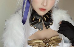 itotii正妹：美尻镜头大狙击！中日混血Coser《花宫いのり》性感曲线度十足！